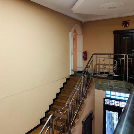 Dc Ambassadors Hotel Dawhwenya Buitenkant foto