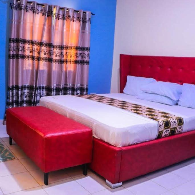 Dc Ambassadors Hotel Dawhwenya Buitenkant foto
